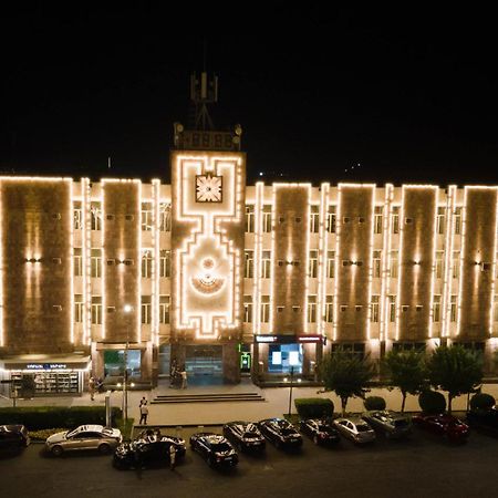 Richmind Hotel Vagharshapat Екстер'єр фото