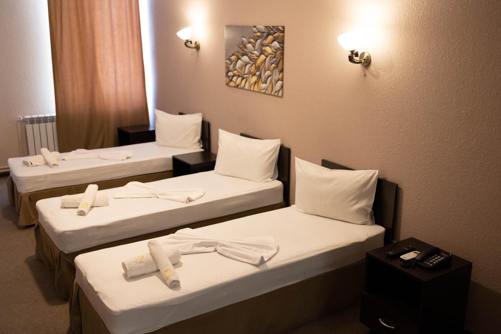Richmind Hotel Vagharshapat Екстер'єр фото