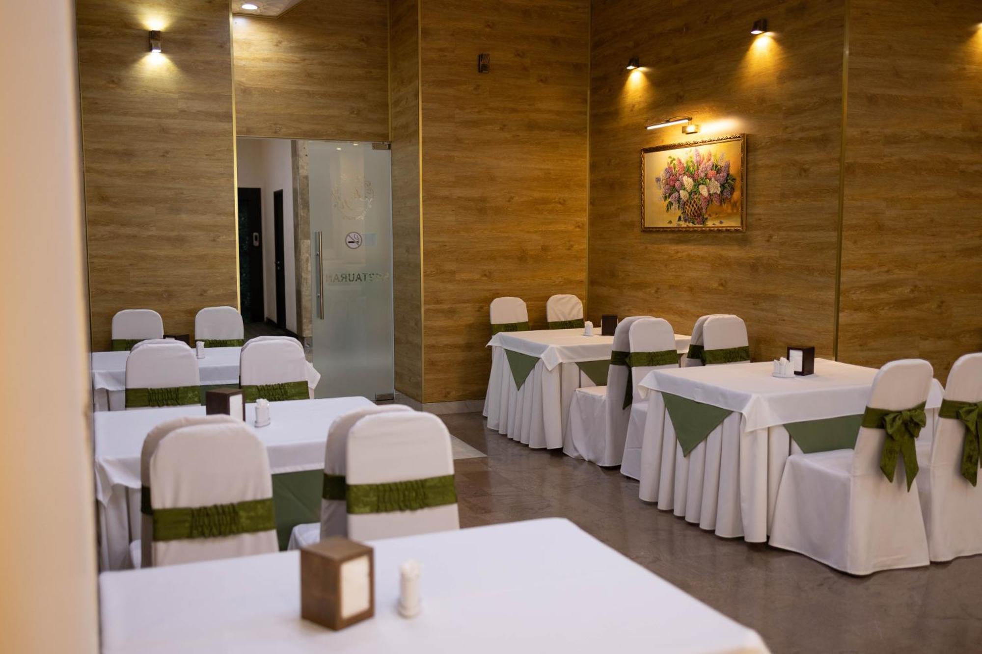 Richmind Hotel Vagharshapat Екстер'єр фото
