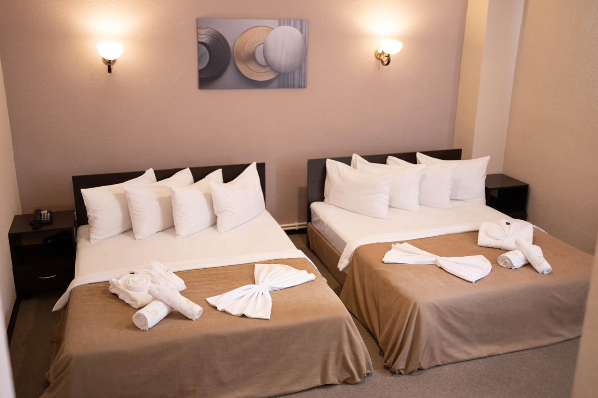 Richmind Hotel Vagharshapat Екстер'єр фото