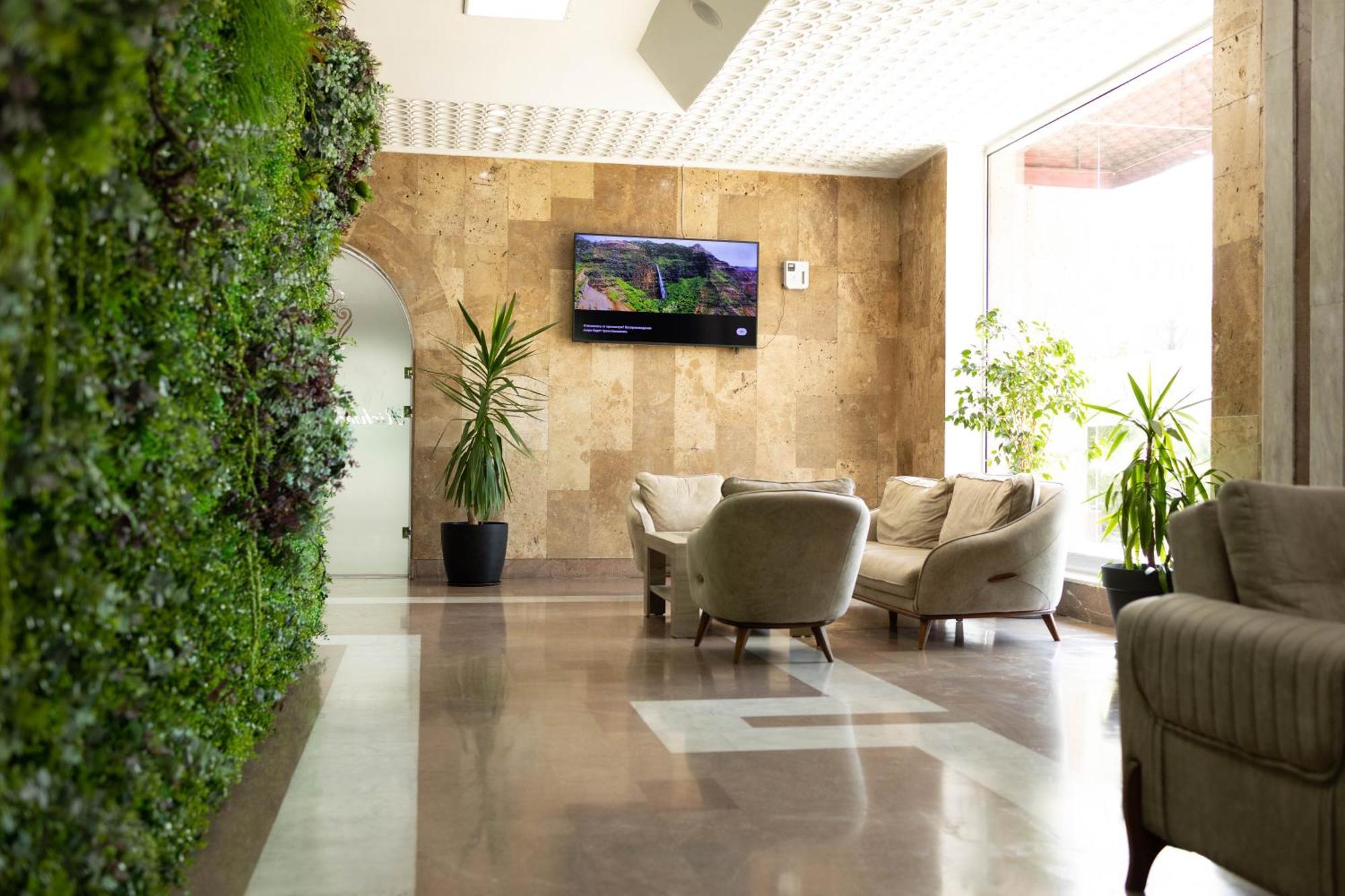 Richmind Hotel Vagharshapat Екстер'єр фото