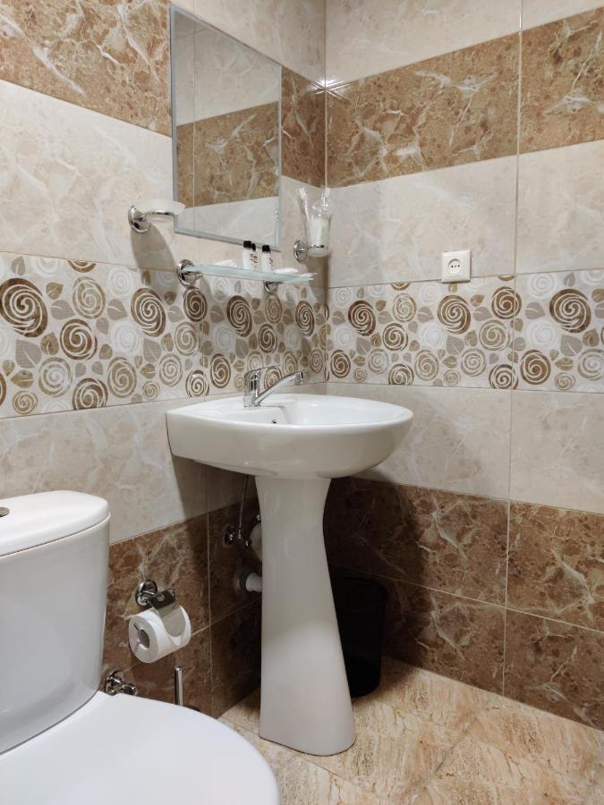 Richmind Hotel Vagharshapat Екстер'єр фото