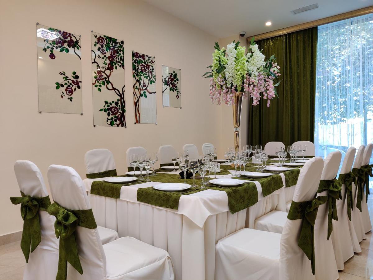 Richmind Hotel Vagharshapat Екстер'єр фото